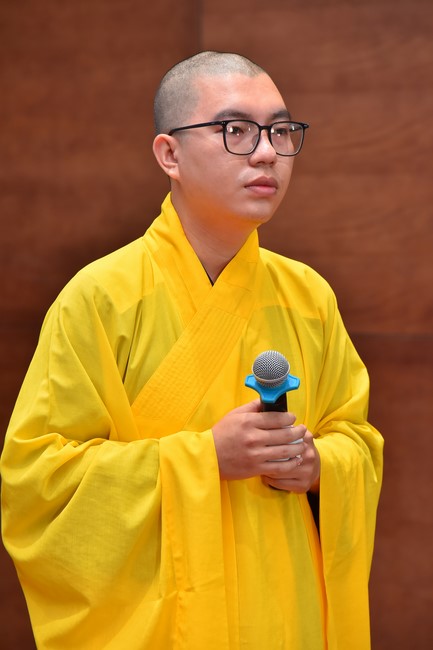 Dharma Talk Cloudless skyline in the 100th Seven-Day Retreat