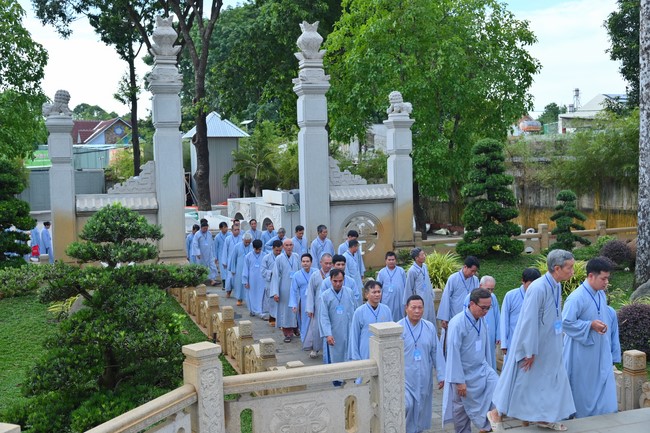 Dharma Talk Cloudless skyline in the 100th Seven-Day Retreat