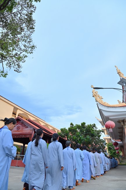 Dharma Talk Cloudless skyline in the 100th Seven-Day Retreat
