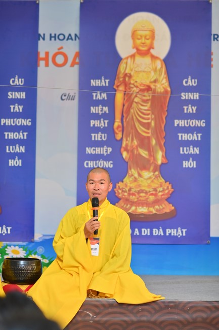 Dharma Talk “Stop and transform karma” – The 100th Seven-Day Retreat.