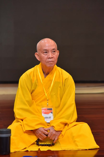 Dharma Talk “Stop and transform karma” – The 100th Seven-Day Retreat.