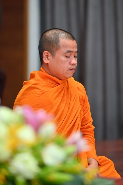 Dharma Talk “Stop and transform karma” – The 100th Seven-Day Retreat.