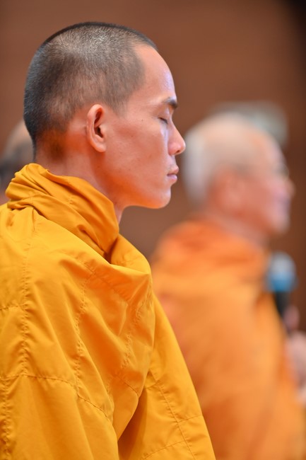 Dharma Talk “Stop and transform karma” – The 100th Seven-Day Retreat.