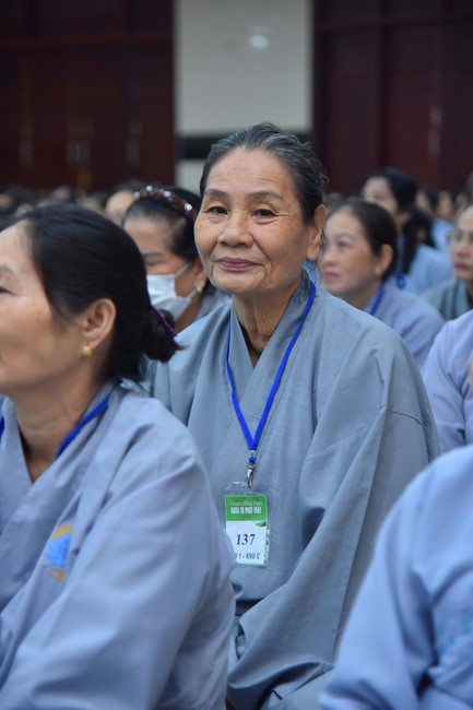 Dharma Talk “Stop and transform karma” – The 100th Seven-Day Retreat.