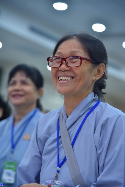 Dharma Talk “Stop and transform karma” – The 100th Seven-Day Retreat.