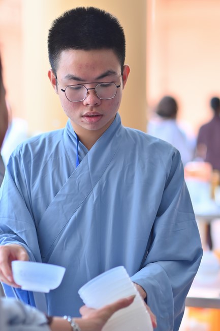 Dharma Talk “Stop and transform karma” – The 100th Seven-Day Retreat.