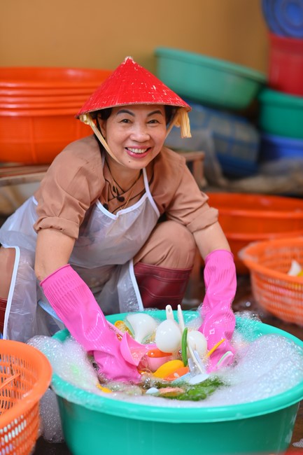 Dharma Talk “Stop and transform karma” – The 100th Seven-Day Retreat.