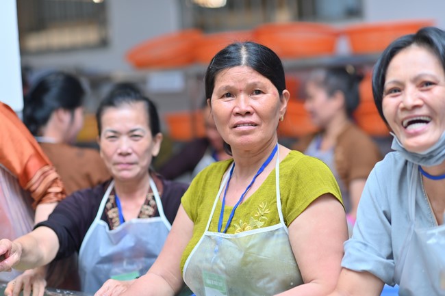 Dharma Talk “Stop and transform karma” – The 100th Seven-Day Retreat.