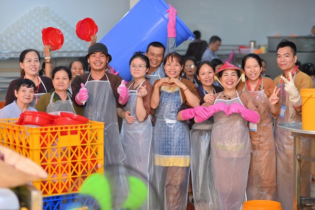 Dharma Talk “Stop and transform karma” – The 100th Seven-Day Retreat.