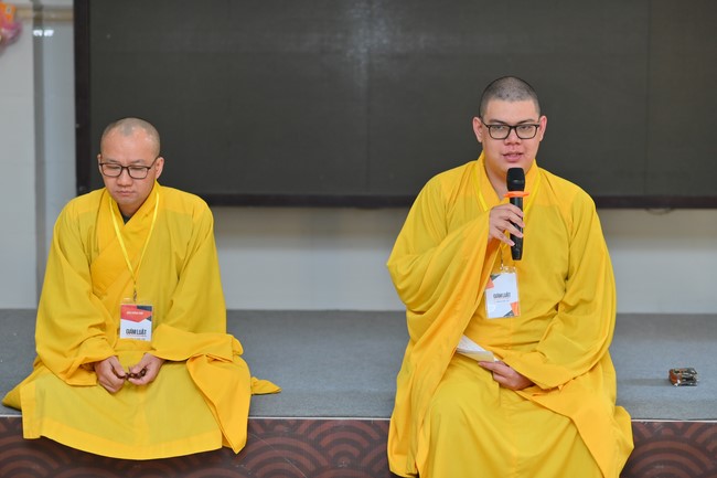 Dharma Talk “Stop and transform karma” – The 100th Seven-Day Retreat.