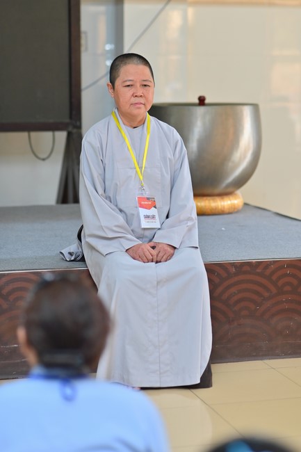 Dharma Talk “Stop and transform karma” – The 100th Seven-Day Retreat.