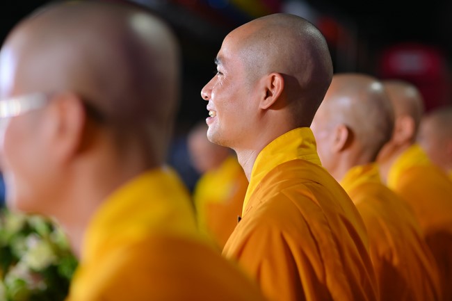 Three-Jewel gratitude Ceremony in the 100th seven-day Retreat