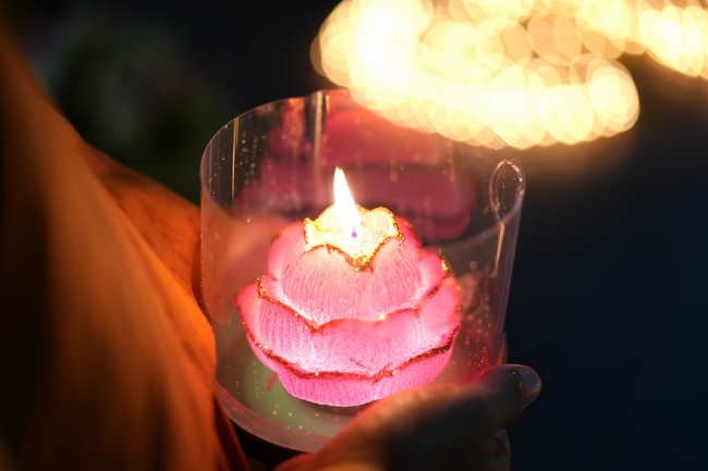 Three-Jewel gratitude Ceremony in the 100th seven-day Retreat