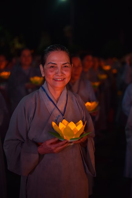 Three-Jewel gratitude Ceremony in the 100th seven-day Retreat