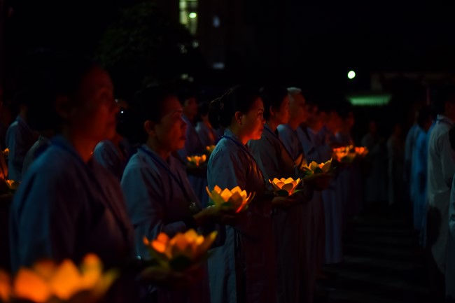 Three-Jewel gratitude Ceremony in the 100th seven-day Retreat