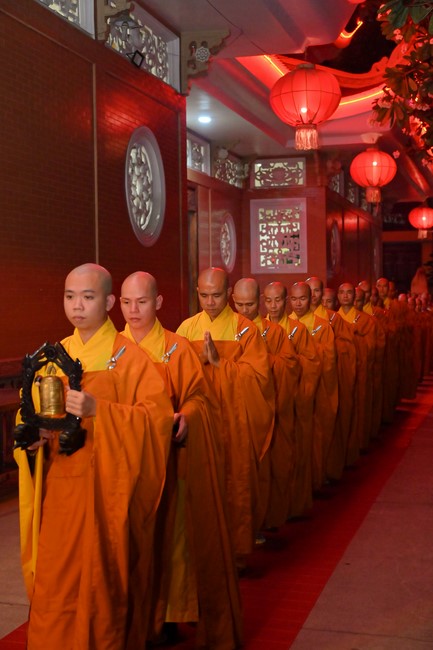 Three-Jewel gratitude Ceremony in the 100th seven-day Retreat