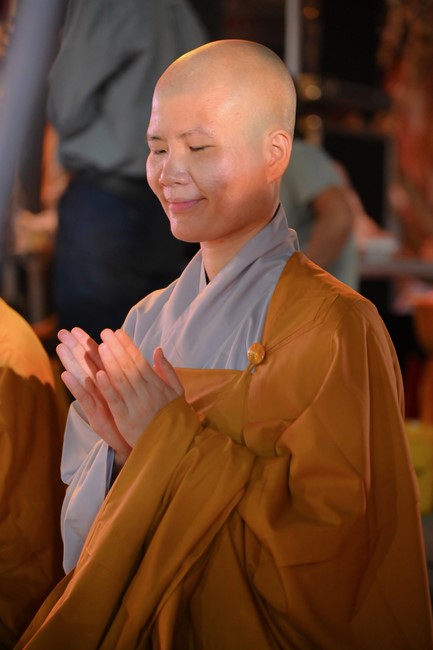 Three-Jewel gratitude Ceremony in the 100th seven-day Retreat