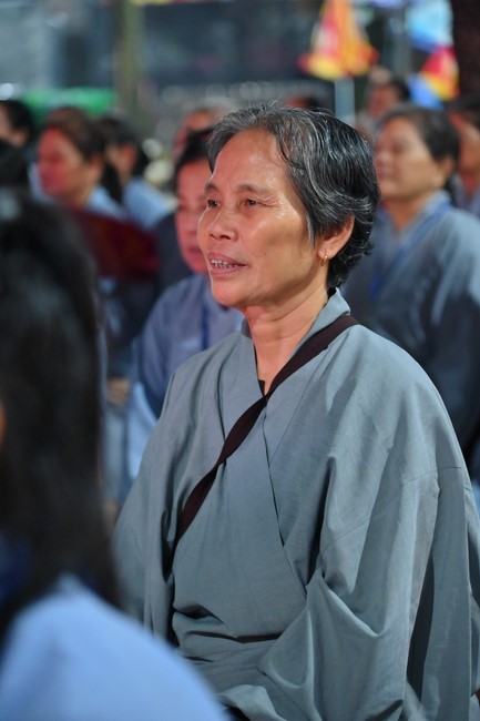 Three-Jewel gratitude Ceremony in the 100th seven-day Retreat