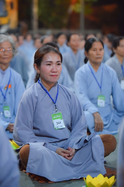 Three-Jewel gratitude Ceremony in the 100th seven-day Retreat