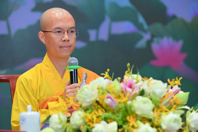 Dharma talk Should revenge or forgive the enemy? in the 100th Seven-Day Retreat