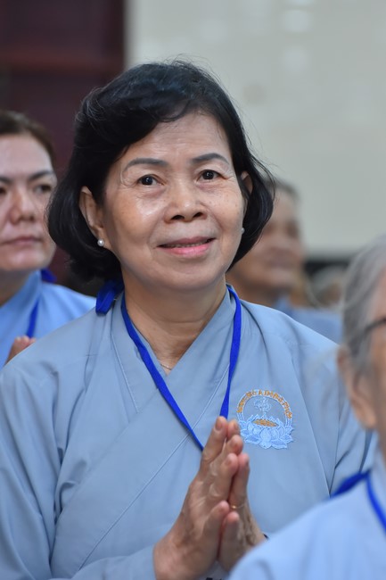 Dharma talk Should revenge or forgive the enemy? in the 100th Seven-Day Retreat