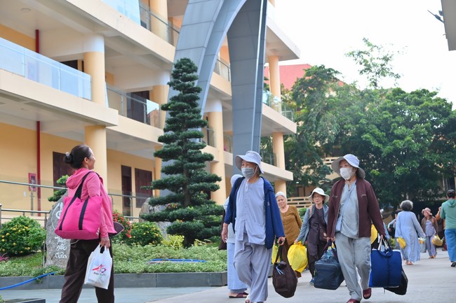 Finishing the 100th Seven-Day Retreat