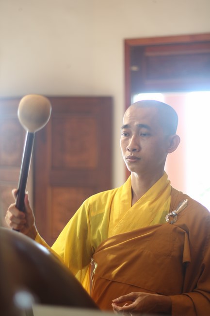 One- day Practice and Three-Jewel refuge Ceremony at Giai Lam Pagoda - Ha Tinh