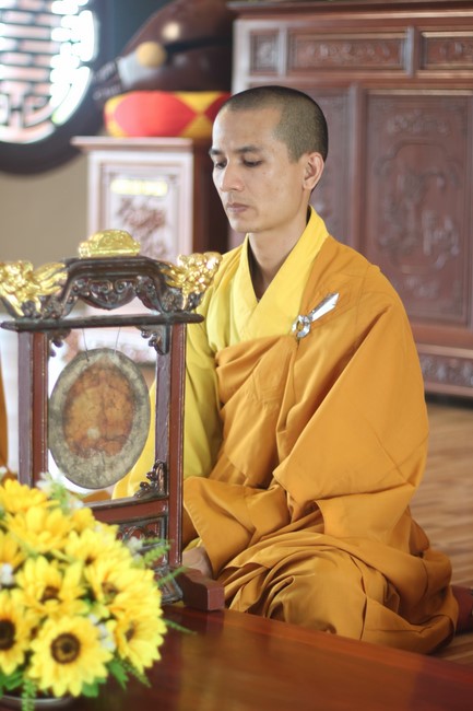 One- day Practice and Three-Jewel refuge Ceremony at Giai Lam Pagoda - Ha Tinh