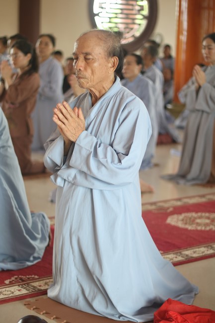 One- day Practice and Three-Jewel refuge Ceremony at Giai Lam Pagoda - Ha Tinh