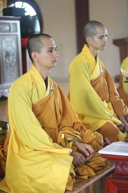 One- day Practice and Three-Jewel refuge Ceremony at Giai Lam Pagoda - Ha Tinh