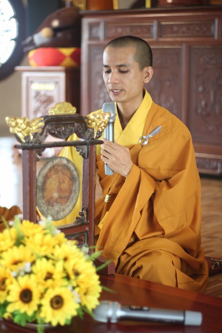 One- day Practice and Three-Jewel refuge Ceremony at Giai Lam Pagoda - Ha Tinh