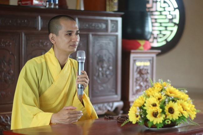 One- day Practice and Three-Jewel refuge Ceremony at Giai Lam Pagoda - Ha Tinh