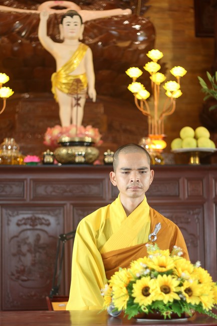 One- day Practice and Three-Jewel refuge Ceremony at Giai Lam Pagoda - Ha Tinh
