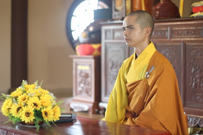 One- day Practice and Three-Jewel refuge Ceremony at Giai Lam Pagoda - Ha Tinh