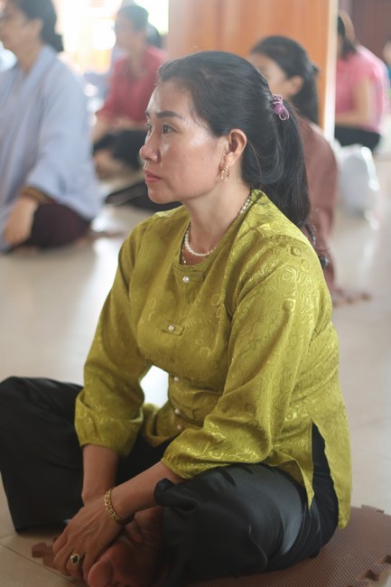 One- day Practice and Three-Jewel refuge Ceremony at Giai Lam Pagoda - Ha Tinh