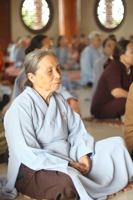 One- day Practice and Three-Jewel refuge Ceremony at Giai Lam Pagoda - Ha Tinh