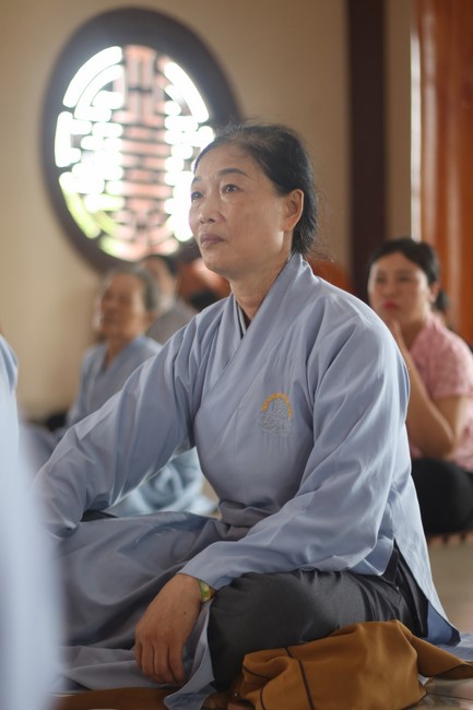 One- day Practice and Three-Jewel refuge Ceremony at Giai Lam Pagoda - Ha Tinh