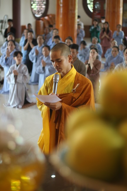 One- day Practice and Three-Jewel refuge Ceremony at Giai Lam Pagoda - Ha Tinh