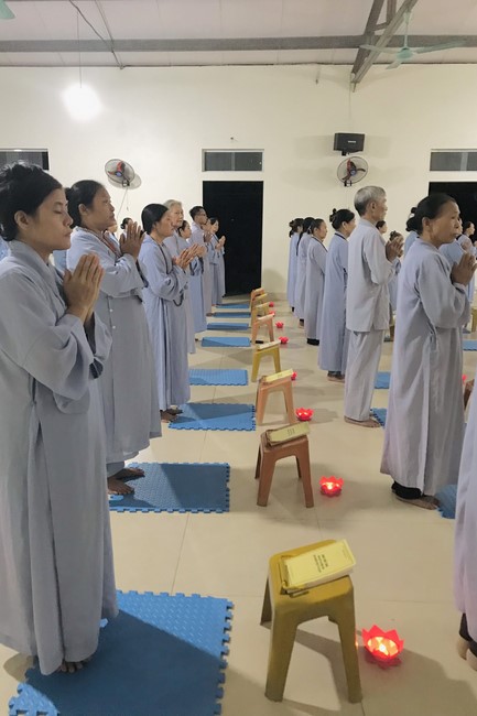 The Rite chanting Ksihitigarbha and the candle lighting night at Dong Cao Pagoda, Thanh Hoa