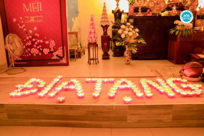 The Rite chanting Ksihitigarbha and the candle lighting night at Dong Cao Pagoda, Thanh Hoa