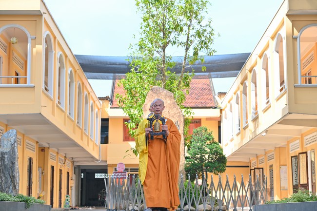 Wedding Ceremony at the pagoda