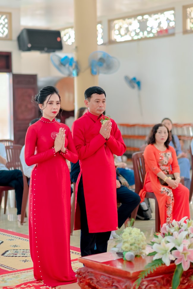 Wedding Ceremony at the pagoda