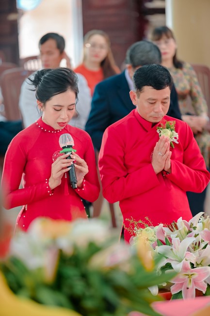 Wedding Ceremony at the pagoda