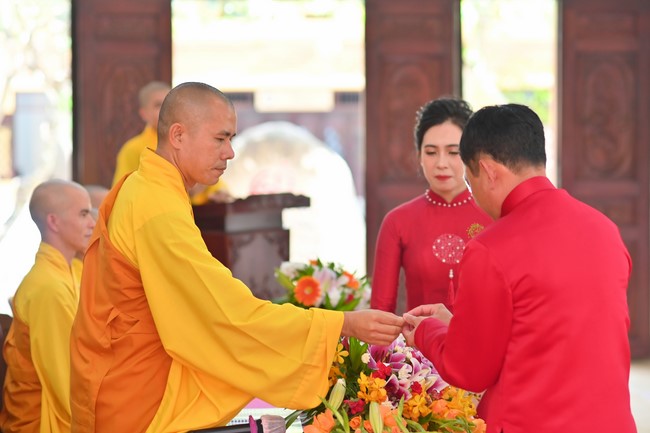 Wedding Ceremony at the pagoda
