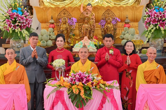 Wedding Ceremony at the pagoda