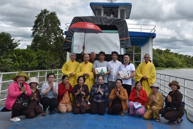 Releasing creatures in Cu Chi district of the Charity Board