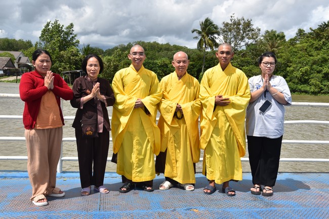 Releasing creatures in Cu Chi district of the Charity Board