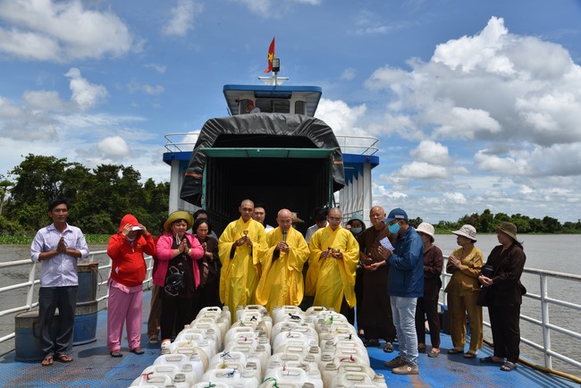 Releasing creatures in Cu Chi district of the Charity Board