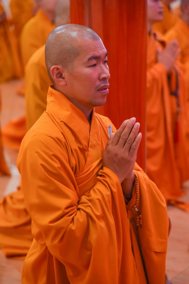 Holding Pravaranà Ceremony of the Director Board (DB) of Hoc Mon district's Vietnam Buddhist Sangha (VBS)
