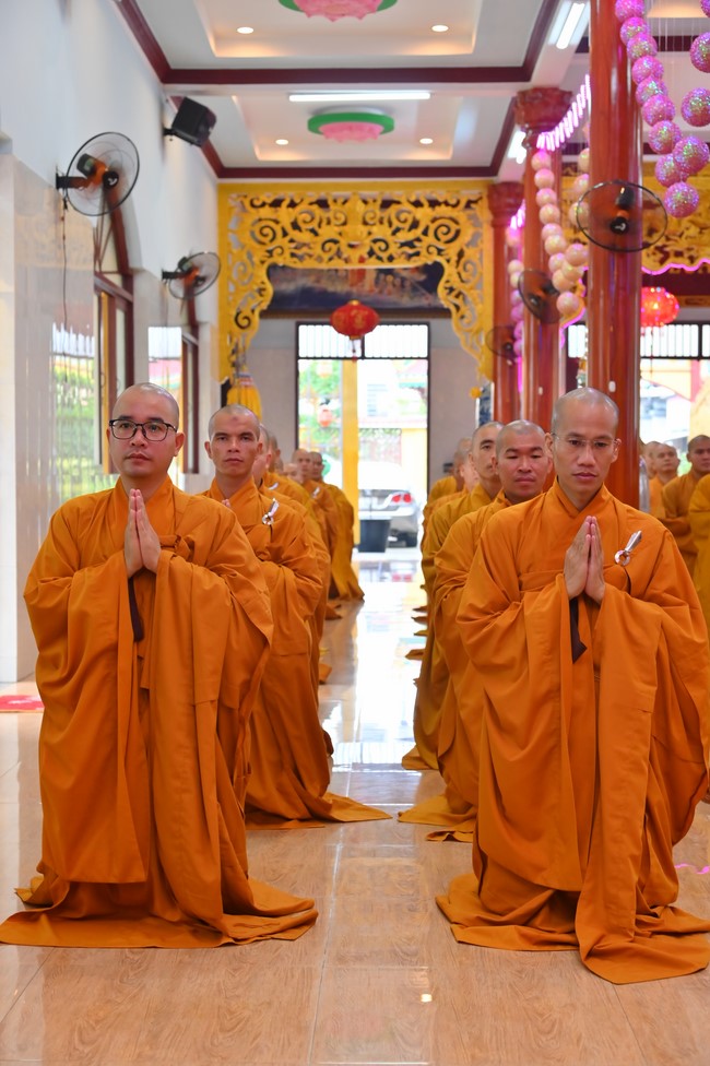 Holding Pravaranà Ceremony of the Director Board (DB) of Hoc Mon district's Vietnam Buddhist Sangha (VBS)